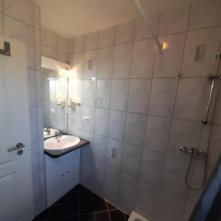 Deck 24 Noahs Daire *